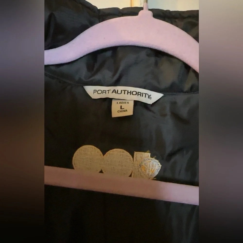 BLACK Warner Bros. Discovery Port Authority Puffer Vest